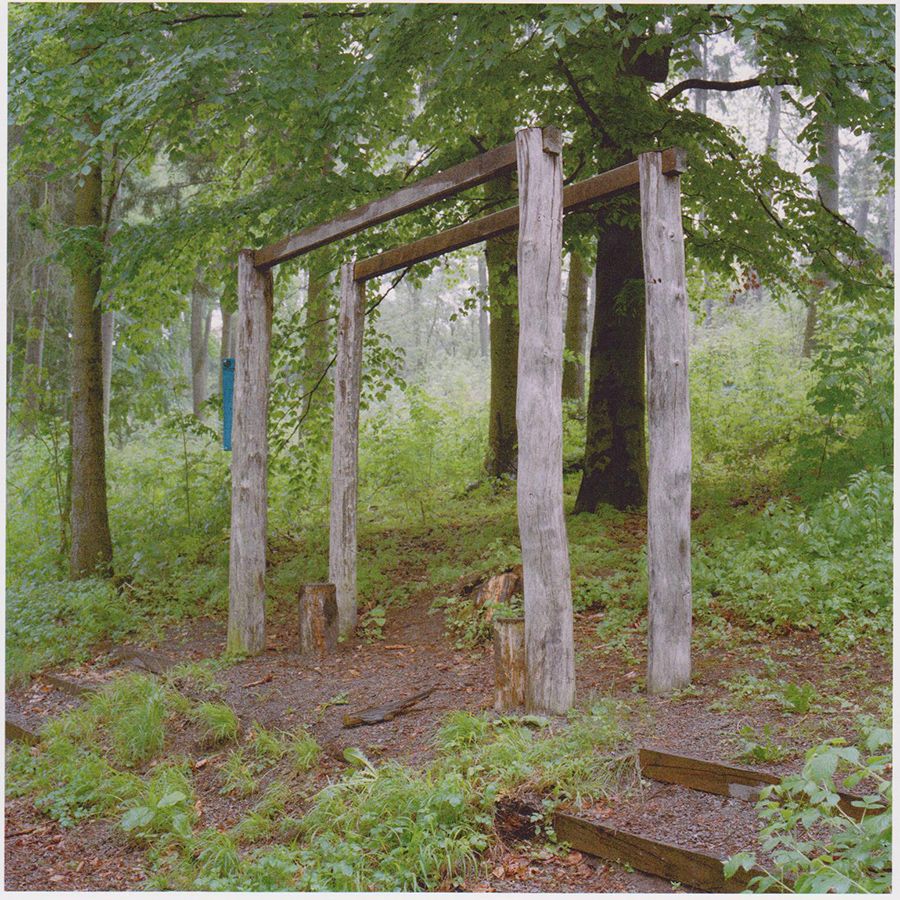 Michael John Whelan, Bound (Unit 7), 2006, c-print, 100 x 100 cm